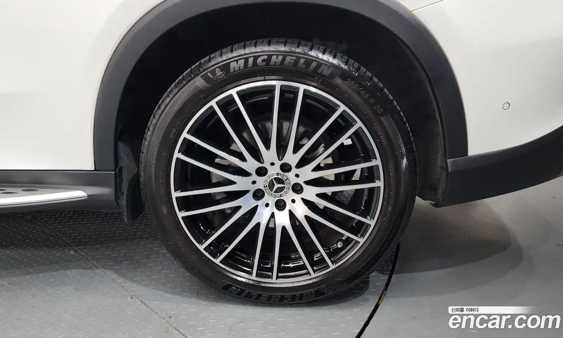 Mercedes-Benz GLC-Class 2023 2.0 автомат (гидро), фото 7