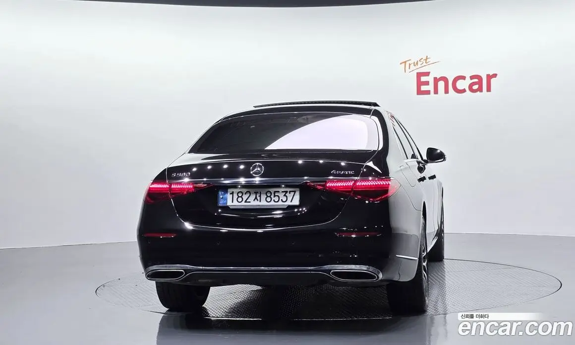 Mercedes-Benz S-Class 2022 4.0 автомат (гидро), фото 4
