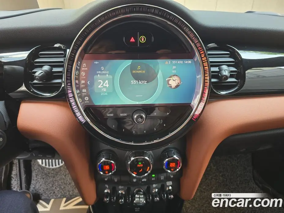 Mini Cooper Convertible 2021 2.0 автомат (гидро), фото 17