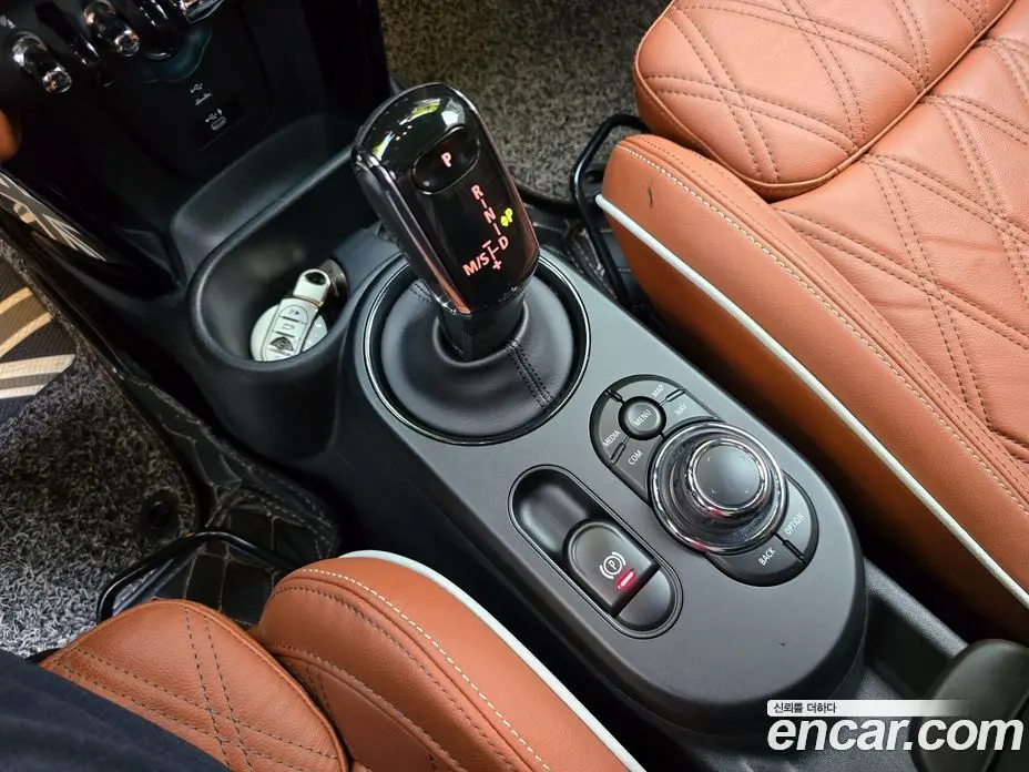Mini Cooper Convertible 2021 2.0 автомат (гидро), фото 9