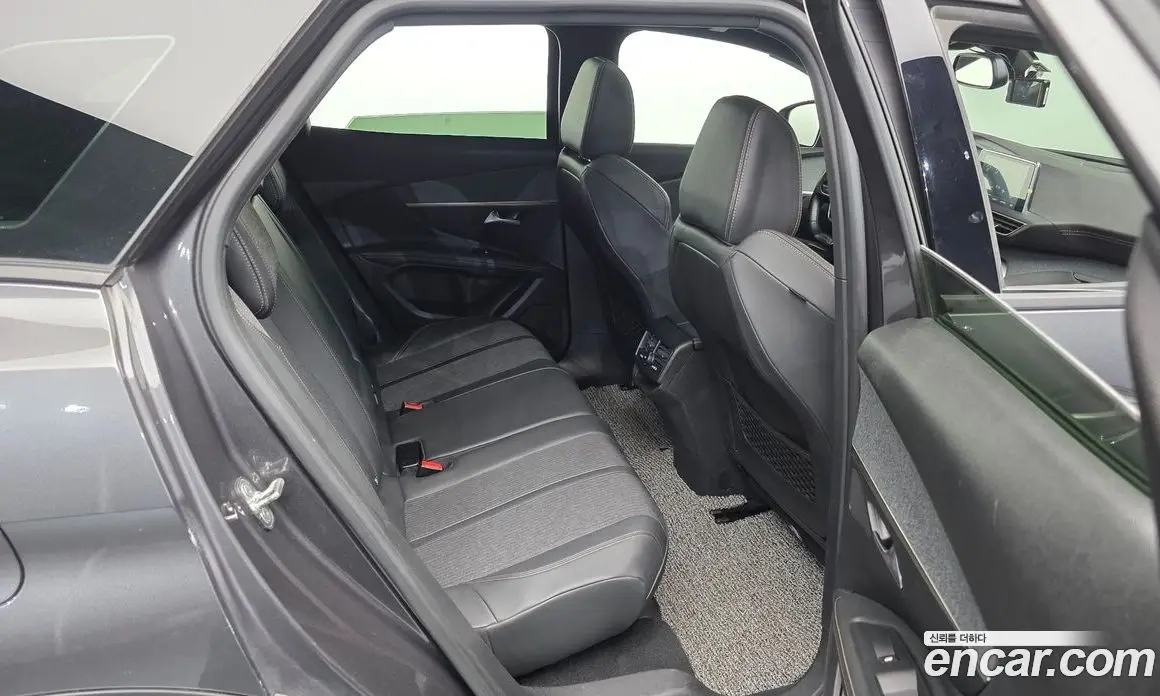 Peugeot 3008 2019 1.5 автомат (гидро), фото 12