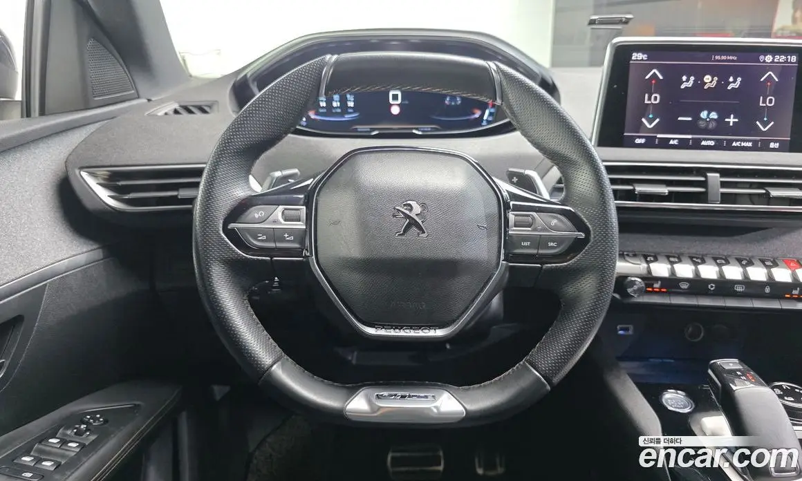 Peugeot 3008 2019 1.5 автомат (гидро), фото 13