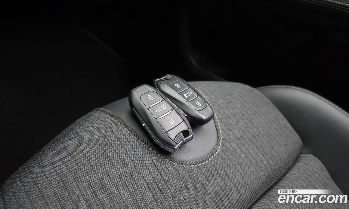 Peugeot 3008 2019 1.5 автомат (гидро), фото 18