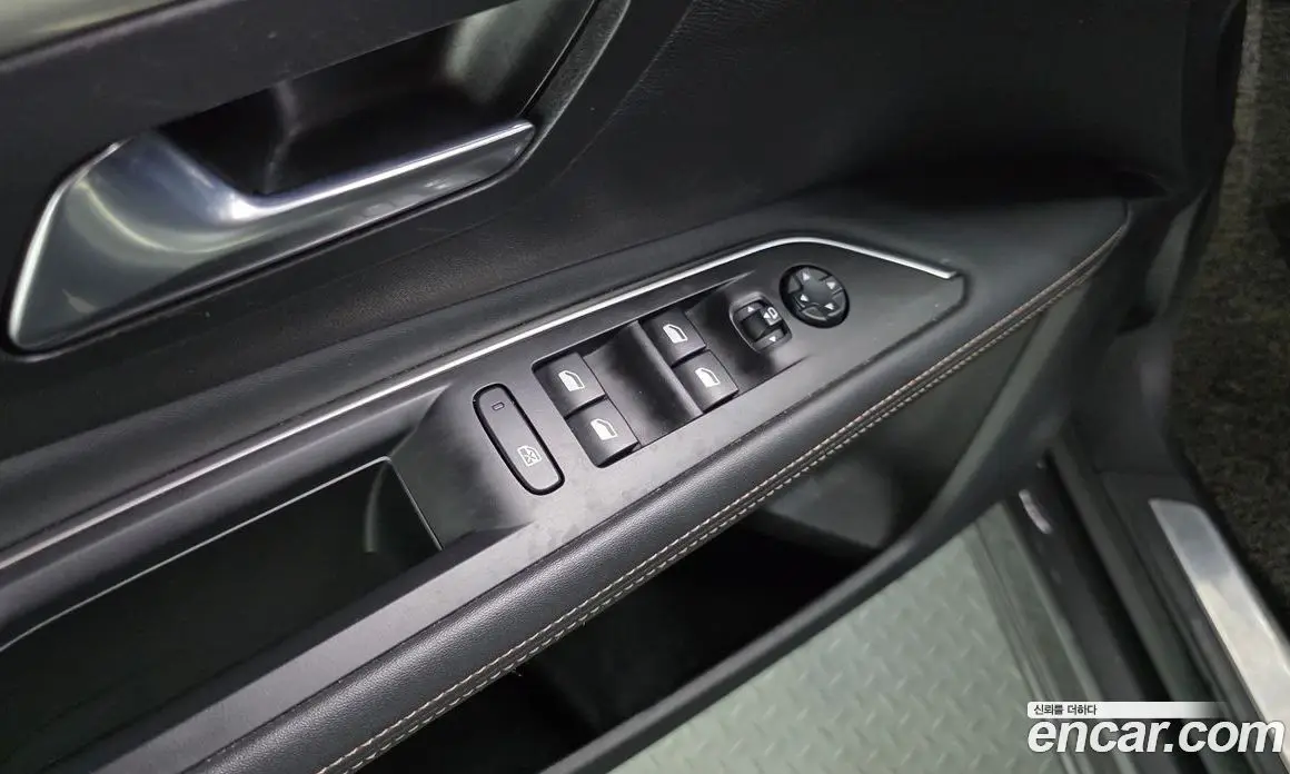 Peugeot 3008 2019 1.5 автомат (гидро), фото 19