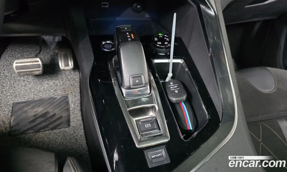 Peugeot 3008 2021 2.0 автомат (гидро), фото 12
