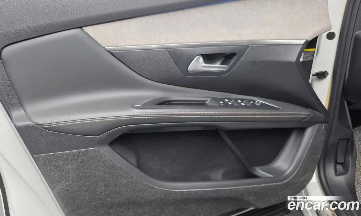 Peugeot 3008 2021 2.0 автомат (гидро), фото 14