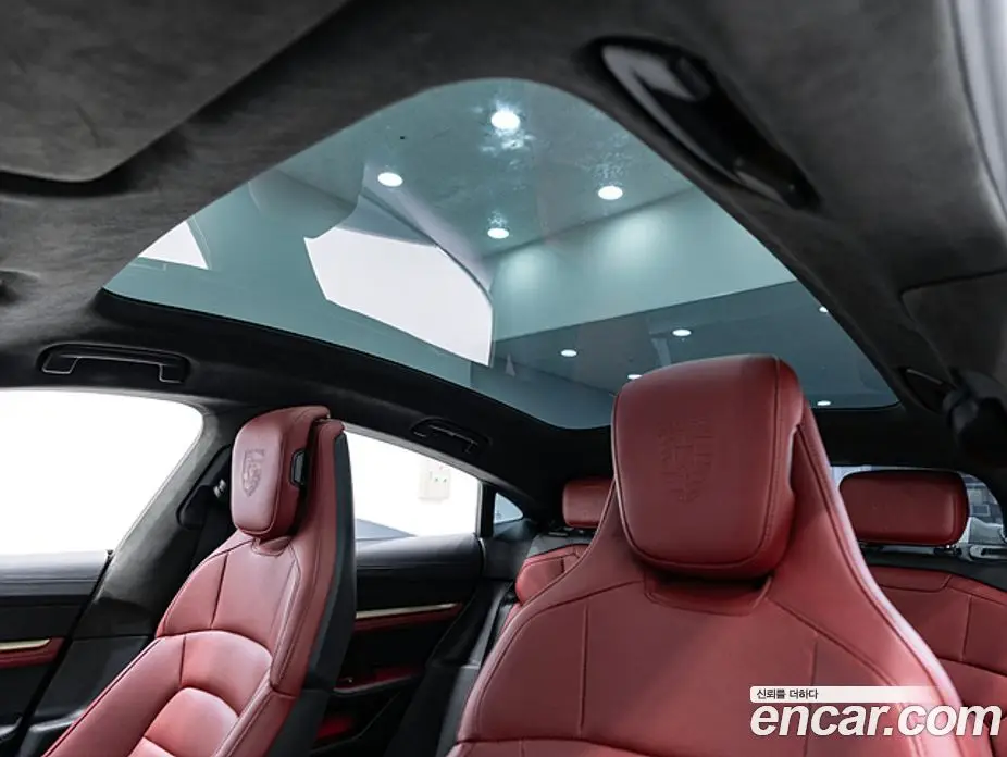 Porsche Taycan 2024 0.1 автомат (гидро), фото 15