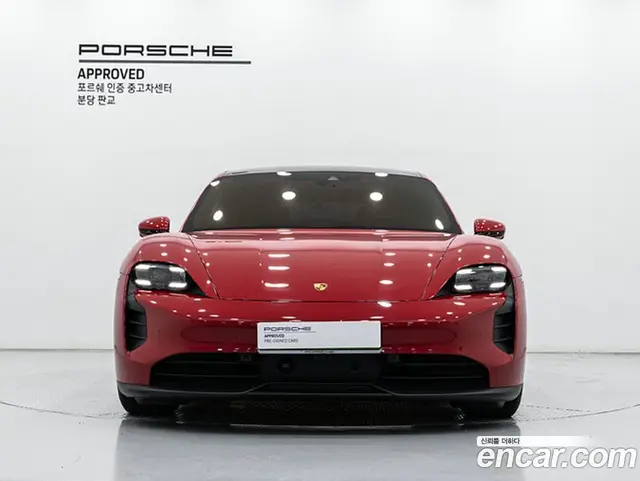Porsche Taycan 2024 0.1 автомат (гидро), миниатюра 3