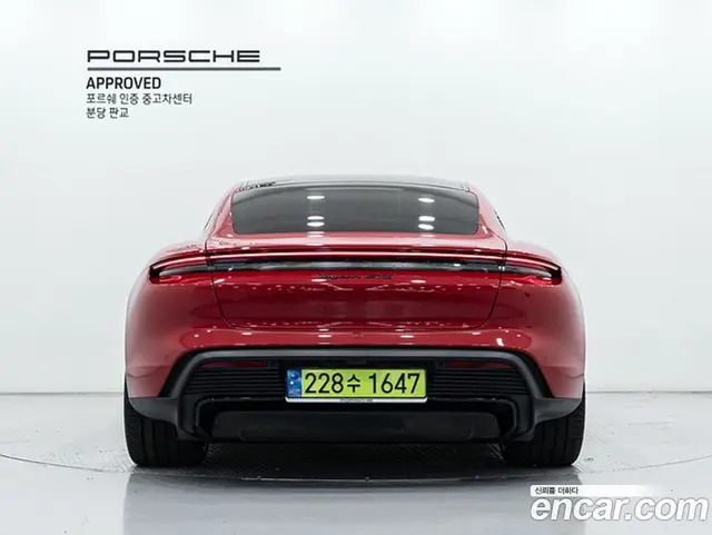 Porsche Taycan 2024 0.1 автомат (гидро), миниатюра 4