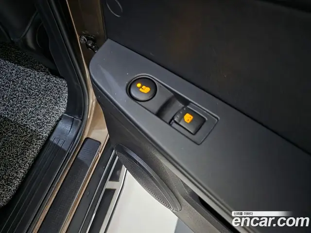 SsangYong Korando 2016 2.2 автомат (гидро), миниатюра 12