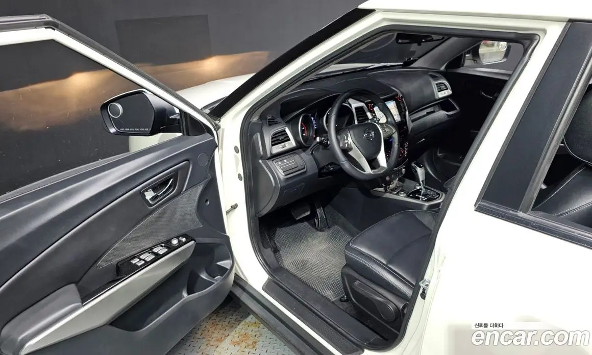 SsangYong TIBOLI 2015 1.6 автомат (гидро), фото 13