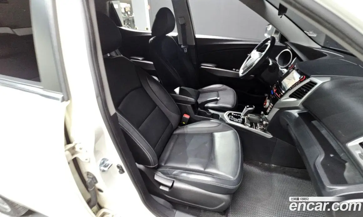 SsangYong TIBOLI 2015 1.6 автомат (гидро), фото 16