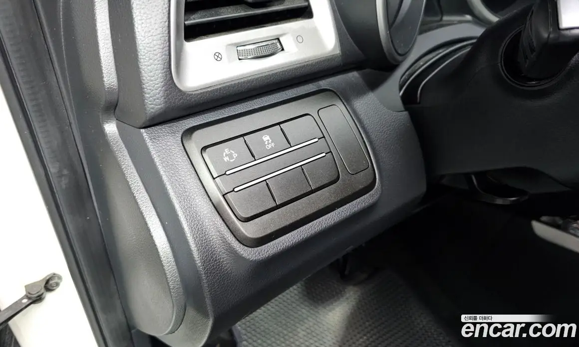 SsangYong TIBOLI 2015 1.6 автомат (гидро), фото 27