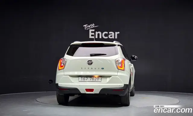 SsangYong TIBOLI 2015 1.6 автомат (гидро), миниатюра 4