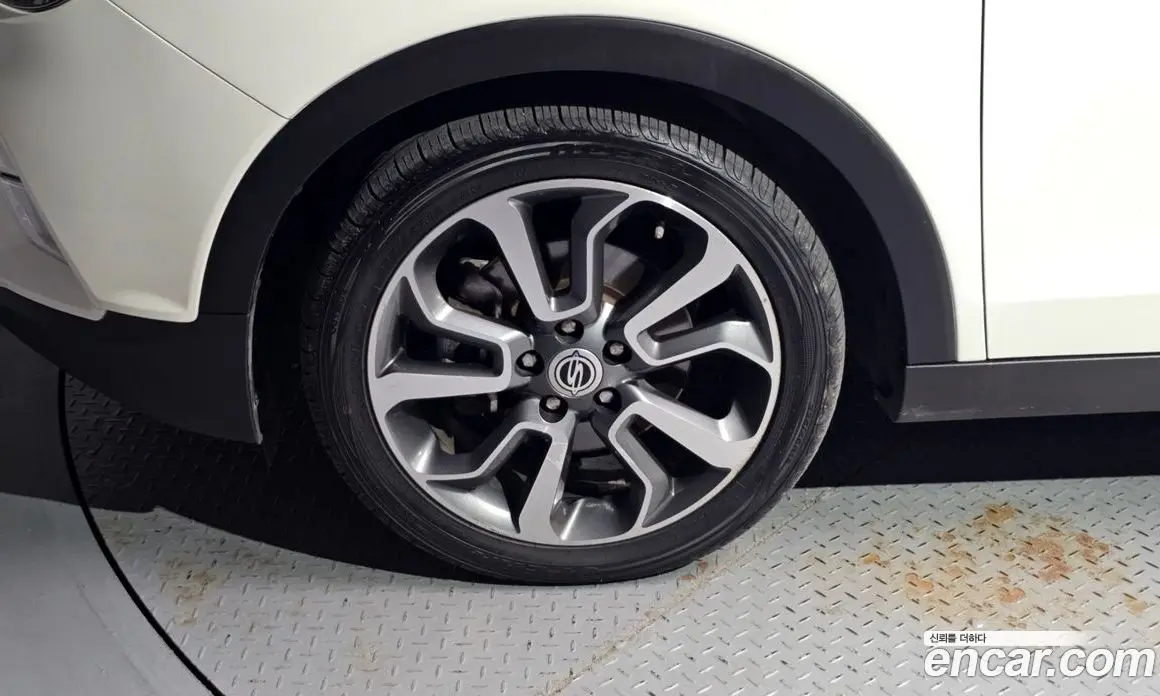 SsangYong TIBOLI 2015 1.6 автомат (гидро), фото 5