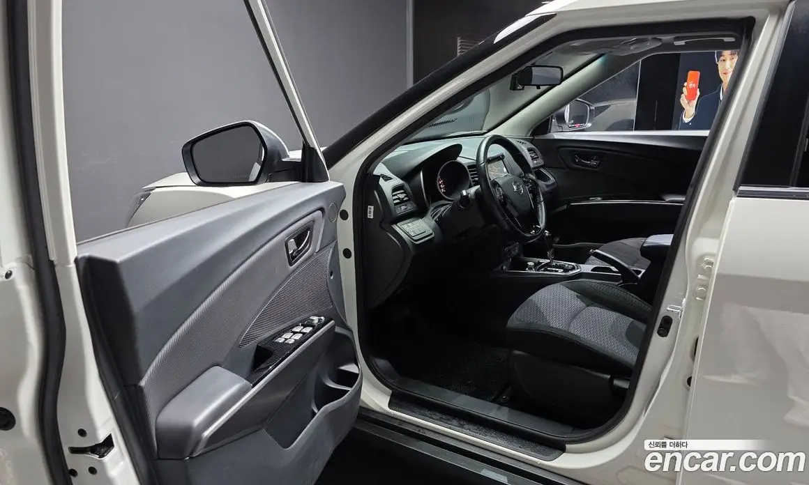 SsangYong TIBOLI 2017 1.6 автомат (гидро), фото 13