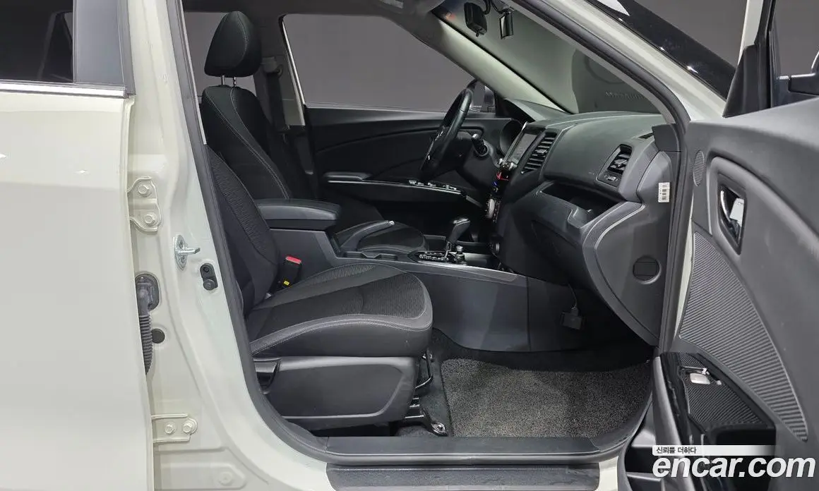 SsangYong TIBOLI 2017 1.6 автомат (гидро), фото 16