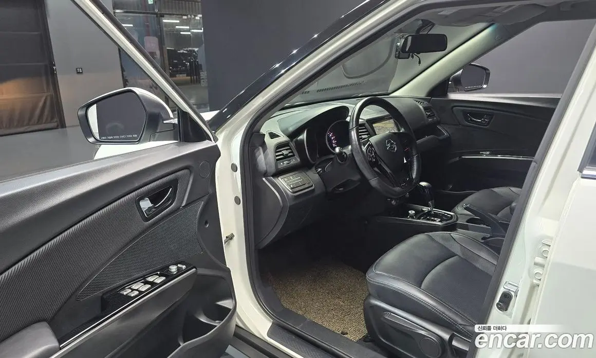 SsangYong TIBOLI 2017 1.6 автомат (гидро), фото 13