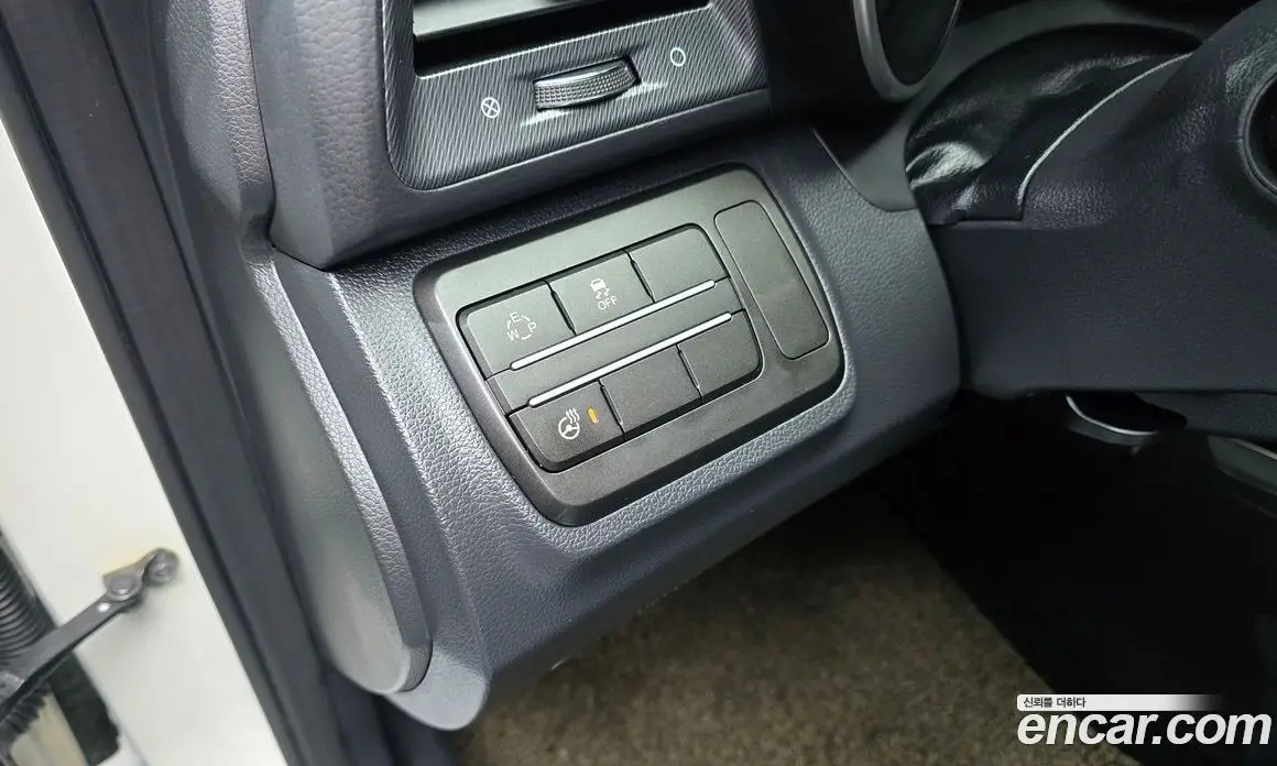 SsangYong TIBOLI 2017 1.6 автомат (гидро), фото 26