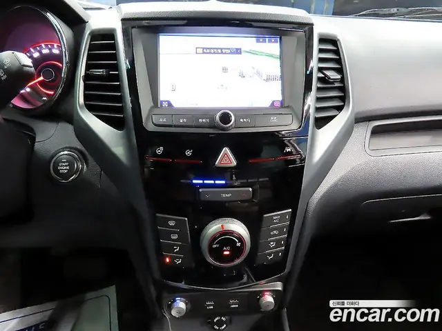 SsangYong TIBOLI 2018 1.6 автомат (гидро), миниатюра 11