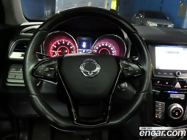 SsangYong TIBOLI 2018 1.6 автомат (гидро), миниатюра 9