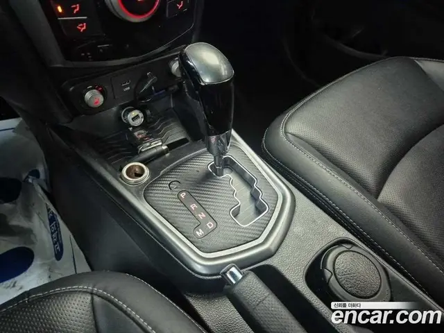 SsangYong TIBOLI 2018 1.6 автомат (гидро), миниатюра 8