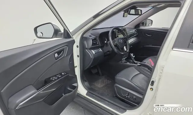 SsangYong TIBOLI 2021 1.5 автомат (гидро), миниатюра 10
