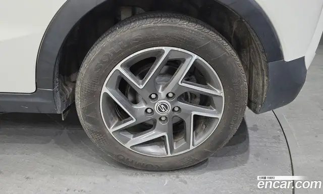 SsangYong TIBOLI 2022 1.5 автомат (гидро), миниатюра 5