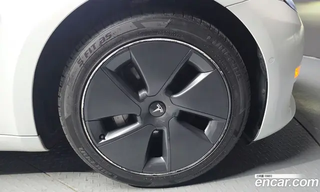 Tesla Model 3 2021 0.2 автомат (гидро), миниатюра 7