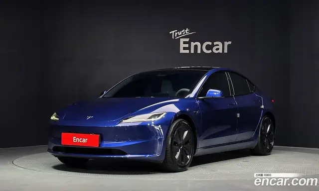 Tesla Model 3, 2024, 37 490 км