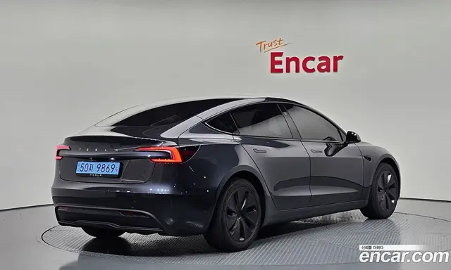 Tesla Model 3, 2025, 27 141 км