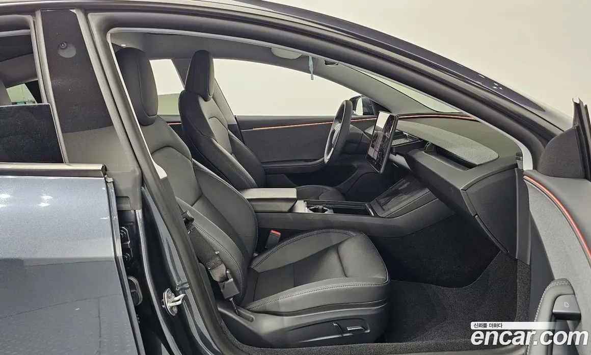 Tesla Model 3 2025 0.2 автомат (гидро), фото 16