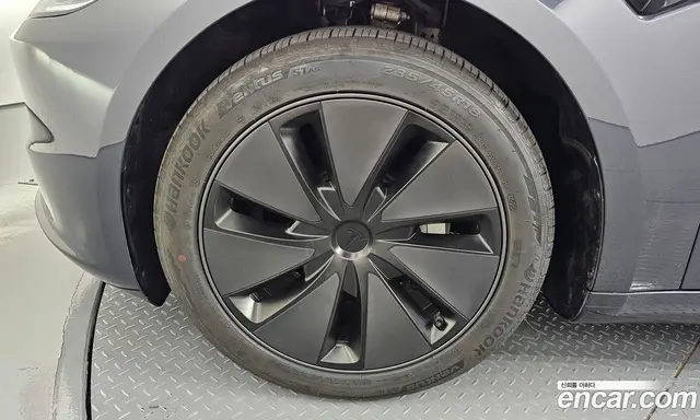 Tesla Model 3 2025 0.2 автомат (гидро), миниатюра 4