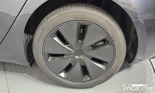 Tesla Model 3 2025 0.2 автомат (гидро), миниатюра 6