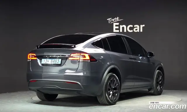 Tesla Model X 2023 0.3 автомат (гидро), миниатюра 2