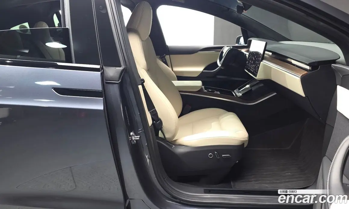 Tesla Model X 2023 0.3 автомат (гидро), фото 16