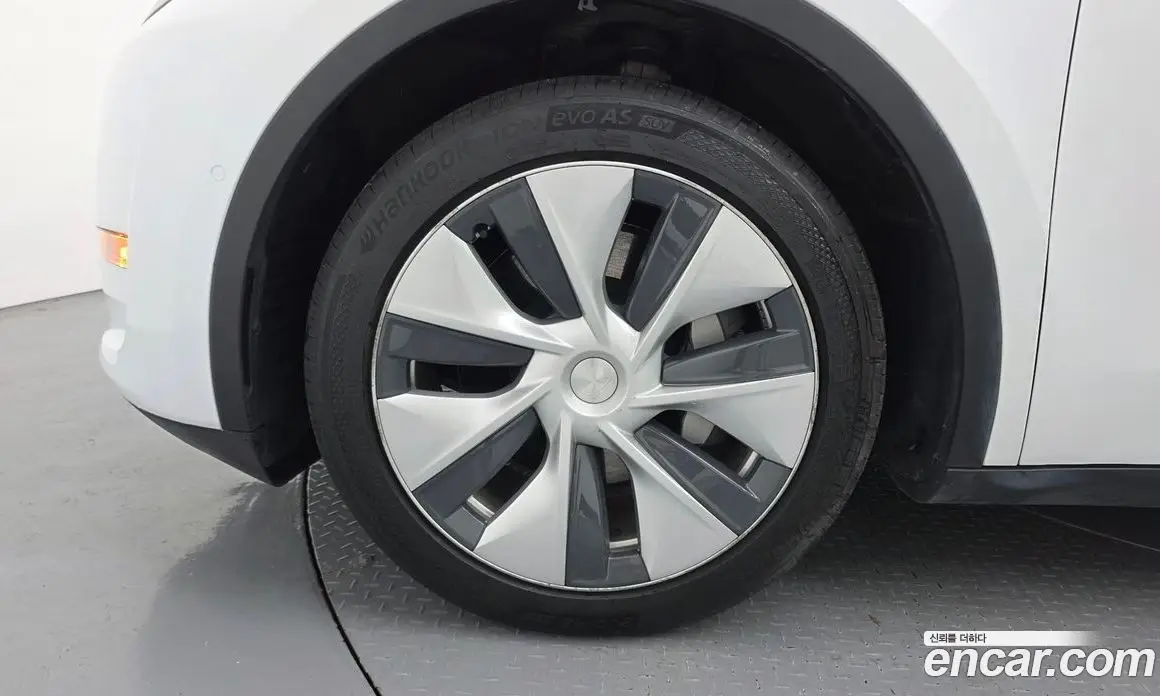 Tesla Model Y 2021 0.2 автомат (гидро), фото 5
