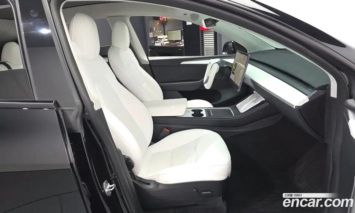 Tesla Model Y 2022 0.2 автомат (гидро), фото 11