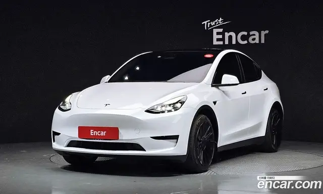 Tesla Model Y, 2023, 23 762 км