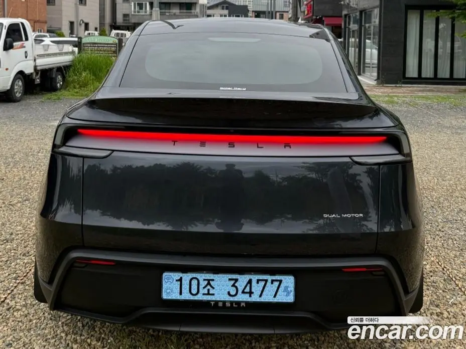 Tesla Model Y 2025 автомат (гидро), фото 4