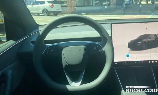 Tesla Model Y 2026 автомат (гидро), миниатюра 10