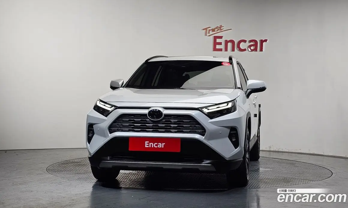 Toyota RAV4 2025 2.5 автомат (гидро), фото 3