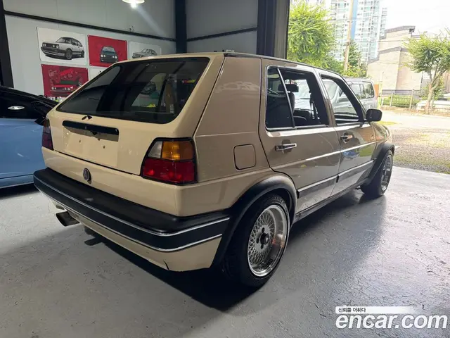 Volkswagen Golf 1990 1.8 механика, миниатюра 5