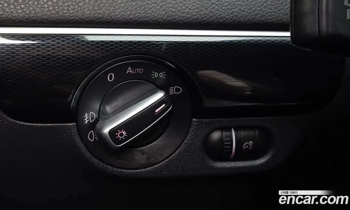 Volkswagen Jetta 2015 2.0 автомат (гидро), фото 17