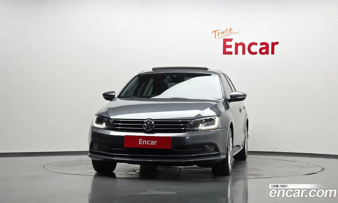 Volkswagen Jetta 2015 2.0 автомат (гидро), фото 3