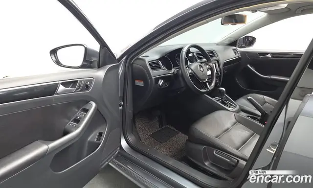 Volkswagen Jetta 2015 2.0 автомат (гидро), миниатюра 10