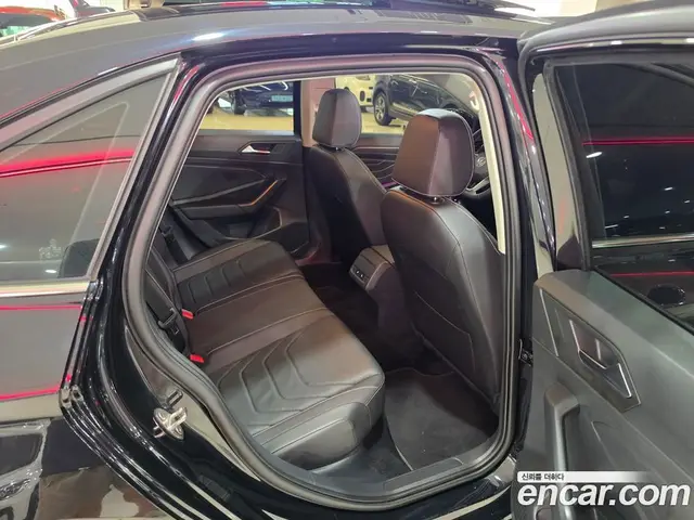 Volkswagen Jetta 2022 1.5 автомат (гидро), миниатюра 12