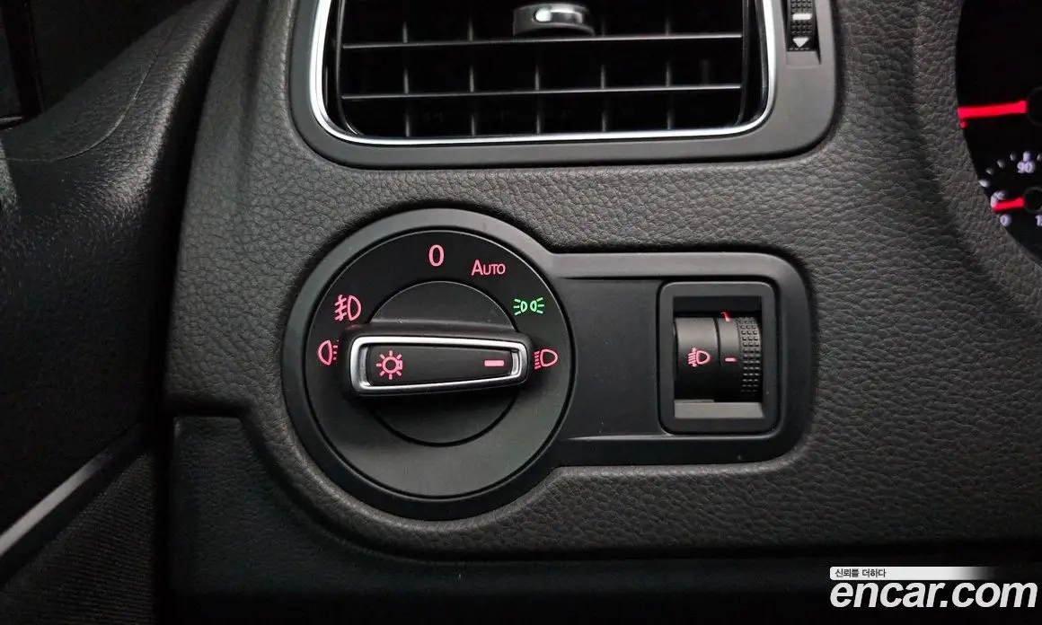 Volkswagen Polo 2015 1.4 автомат (гидро), фото 18