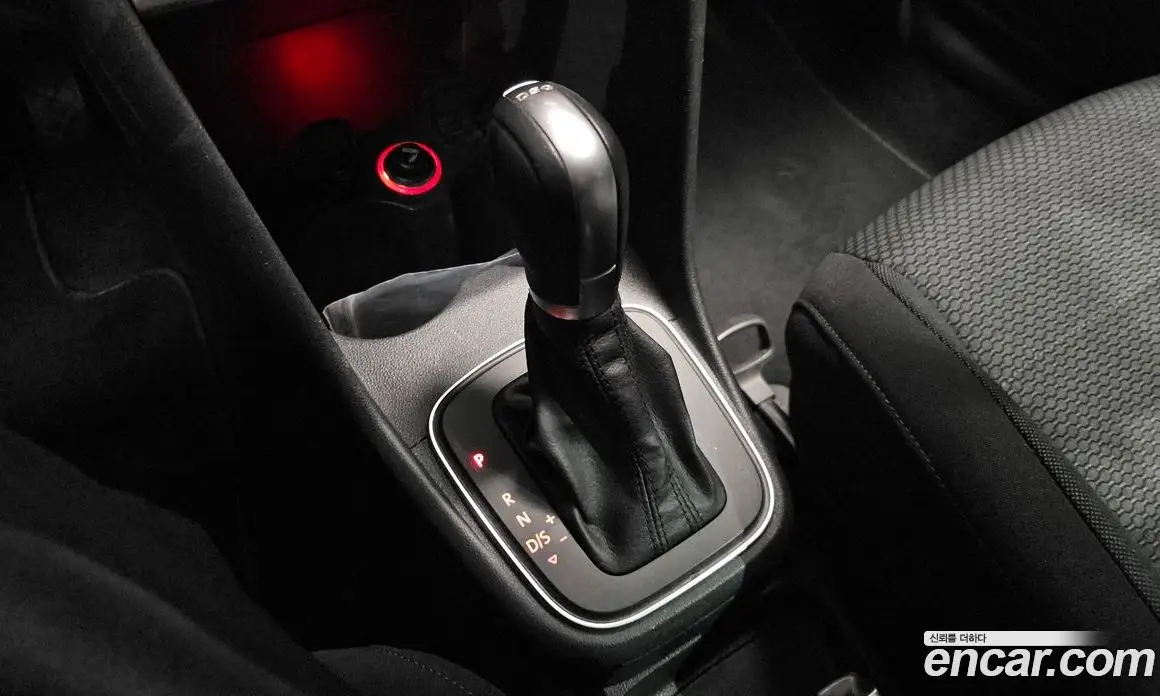 Volkswagen Polo 2015 1.4 автомат (гидро), фото 9
