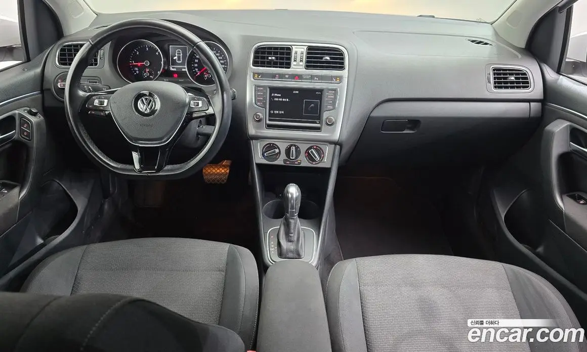 Volkswagen Polo 2016 1.4 автомат (гидро), фото 7